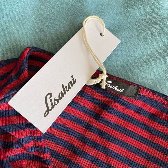 Lisakai Long Sleeve Crop Top - Picture 10 of 11